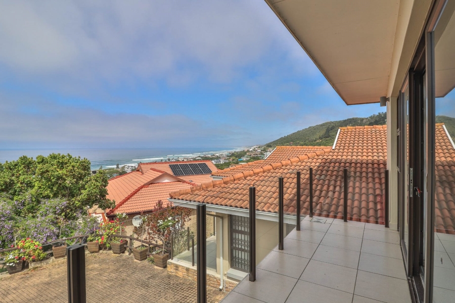 3 Bedroom Property for Sale in Glentana Western Cape